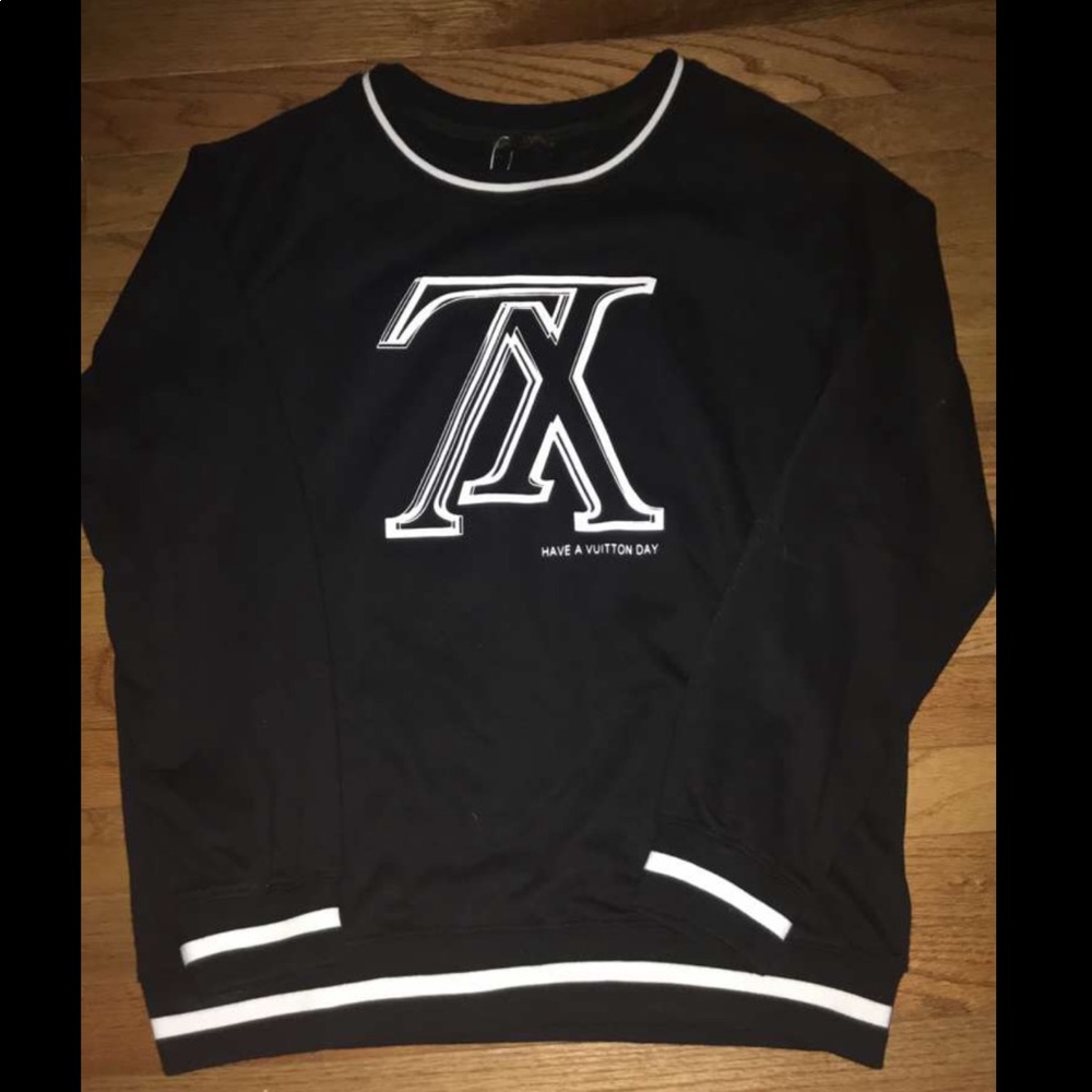 Louis Vuitton Crewneck. 2018